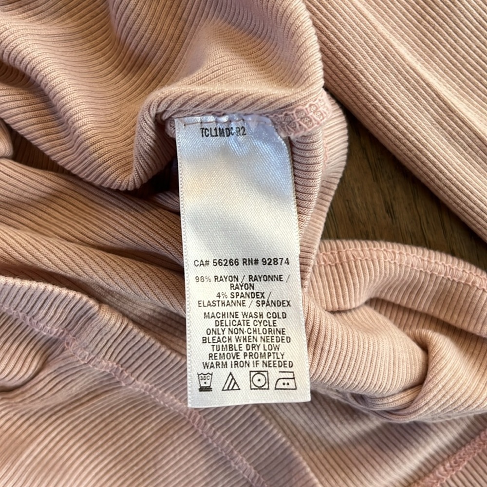 SPLENDID | The Classic Long Sleeve Tee in tan, size medium - Picture 3 of 4